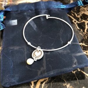 NWT Vantel Pearls heart bangle